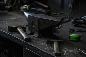 Read more about the article Top Hand Tools for Metal Work